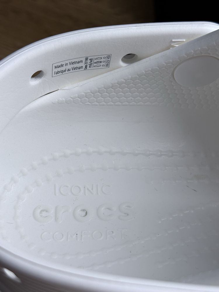 Crocs Classic Mega Crush White
