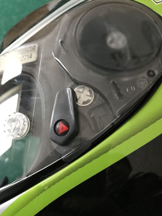 Шолом карбоновий XL