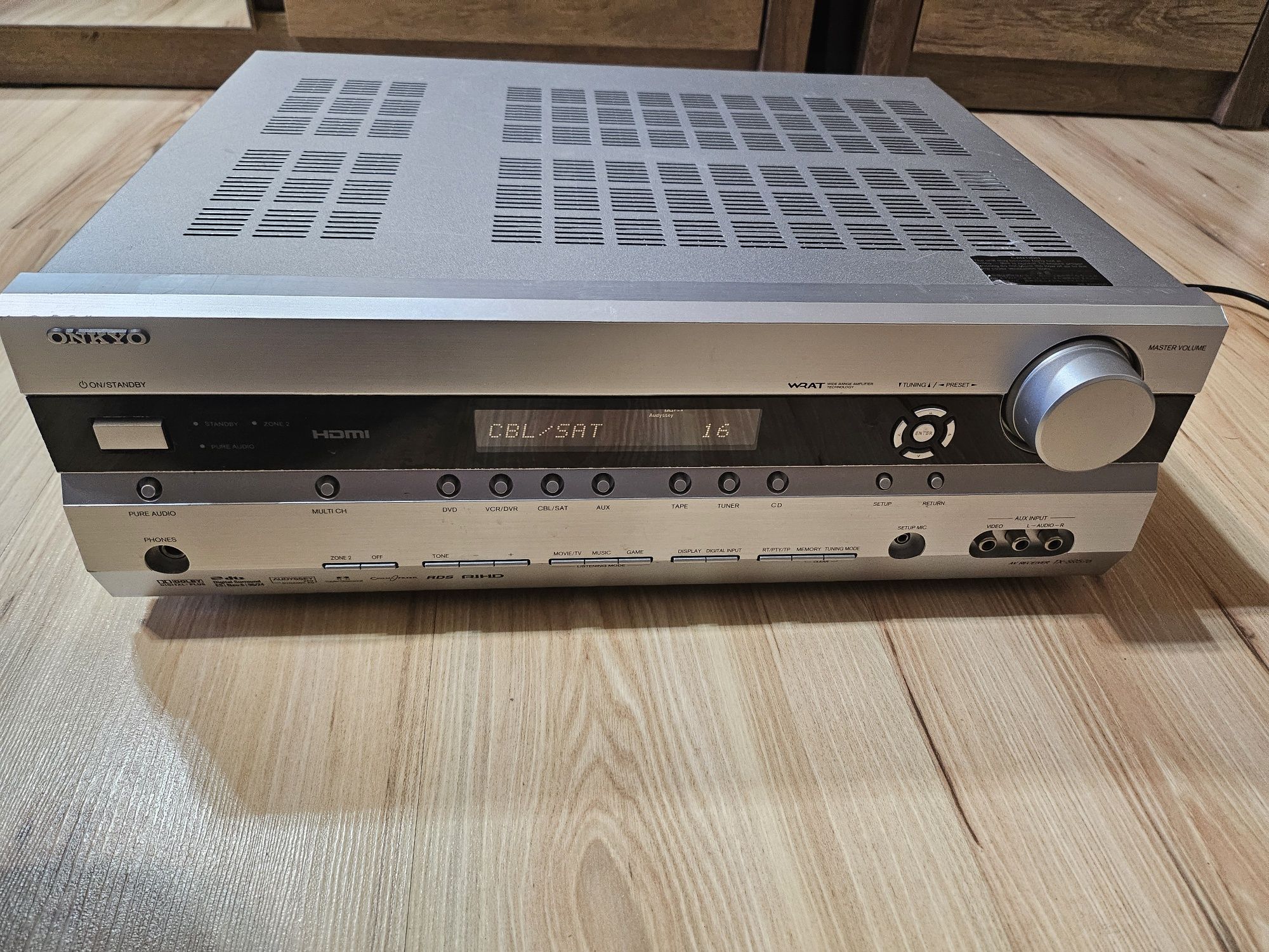 Amplituner Onkyo tx-sr576