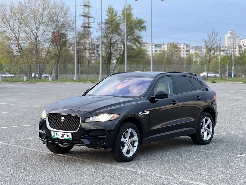 Jaguar F-Pace в Києві