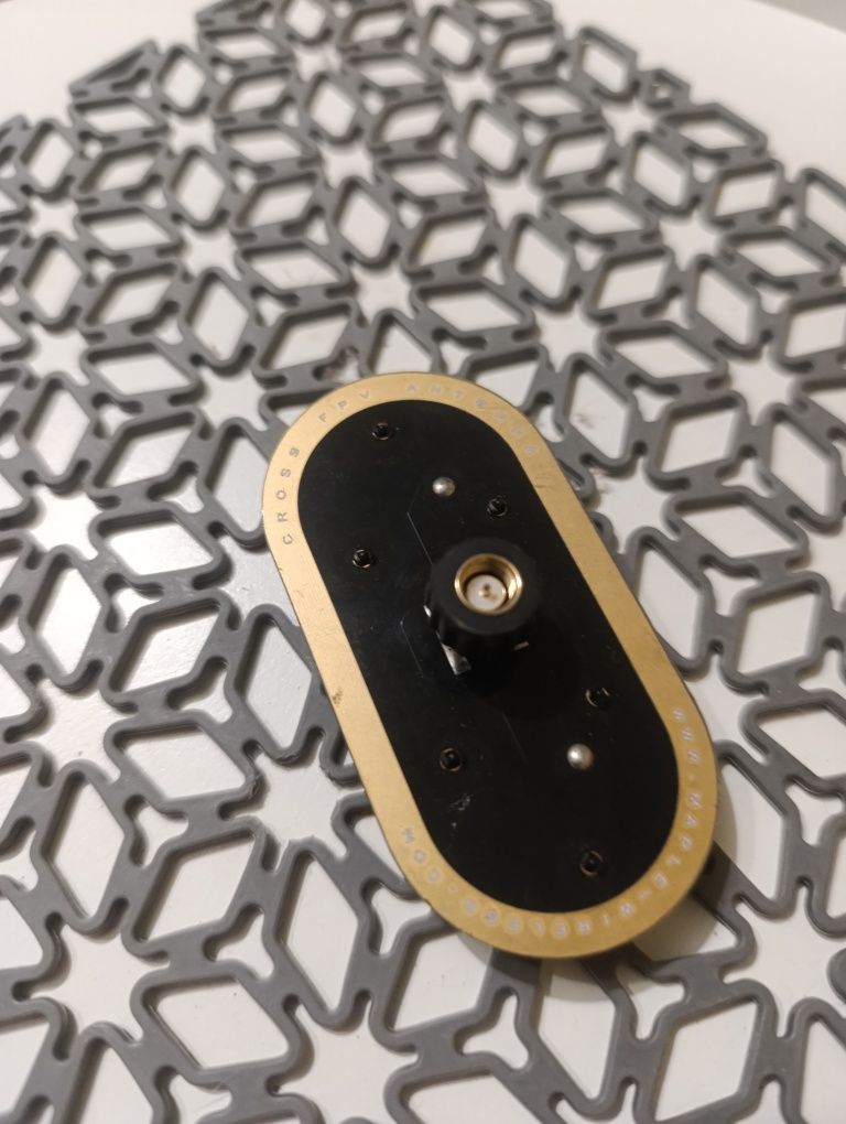 Патч-антена Maple Wireless 5.8G RHCP SMA 11dBi.