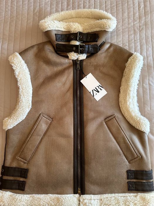 Жилет ZARA дуже кльовий