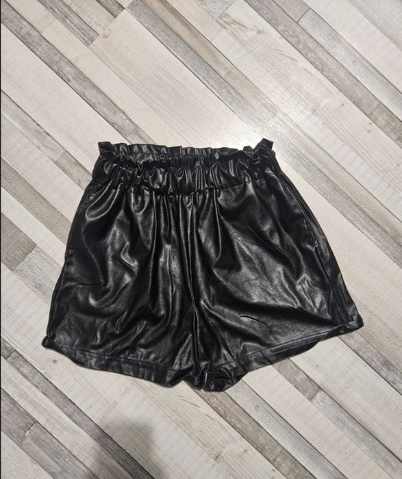 Szorty damskie skóro podobne