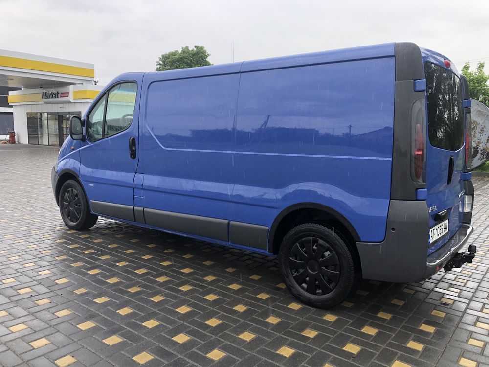 Opel Vivaro Вантажний Maxi База 1.9 Дизель 6 Передач!