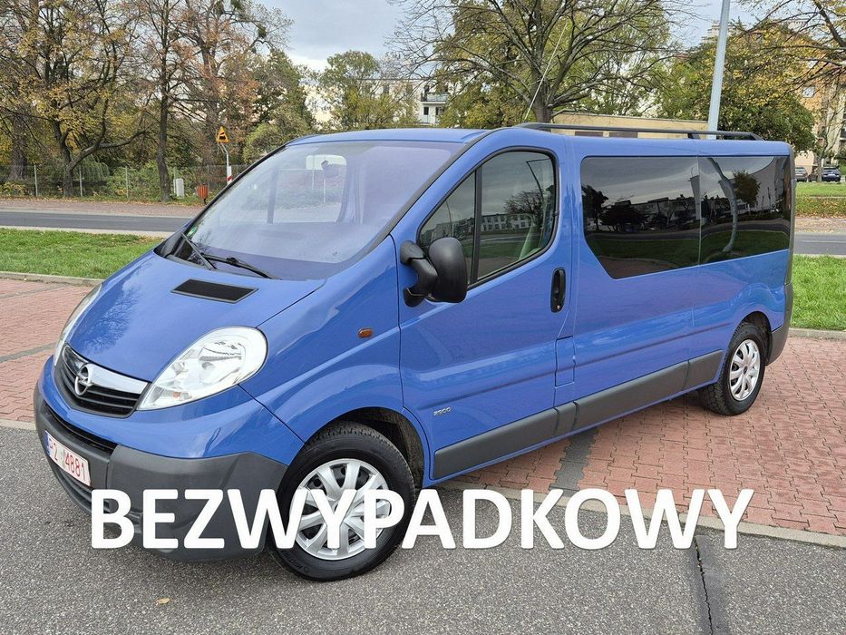 Opel Vivaro 2.0i + Gaz 117KM 9 osób Long Oryginał Stan Bezwypadkowy I Właściciel