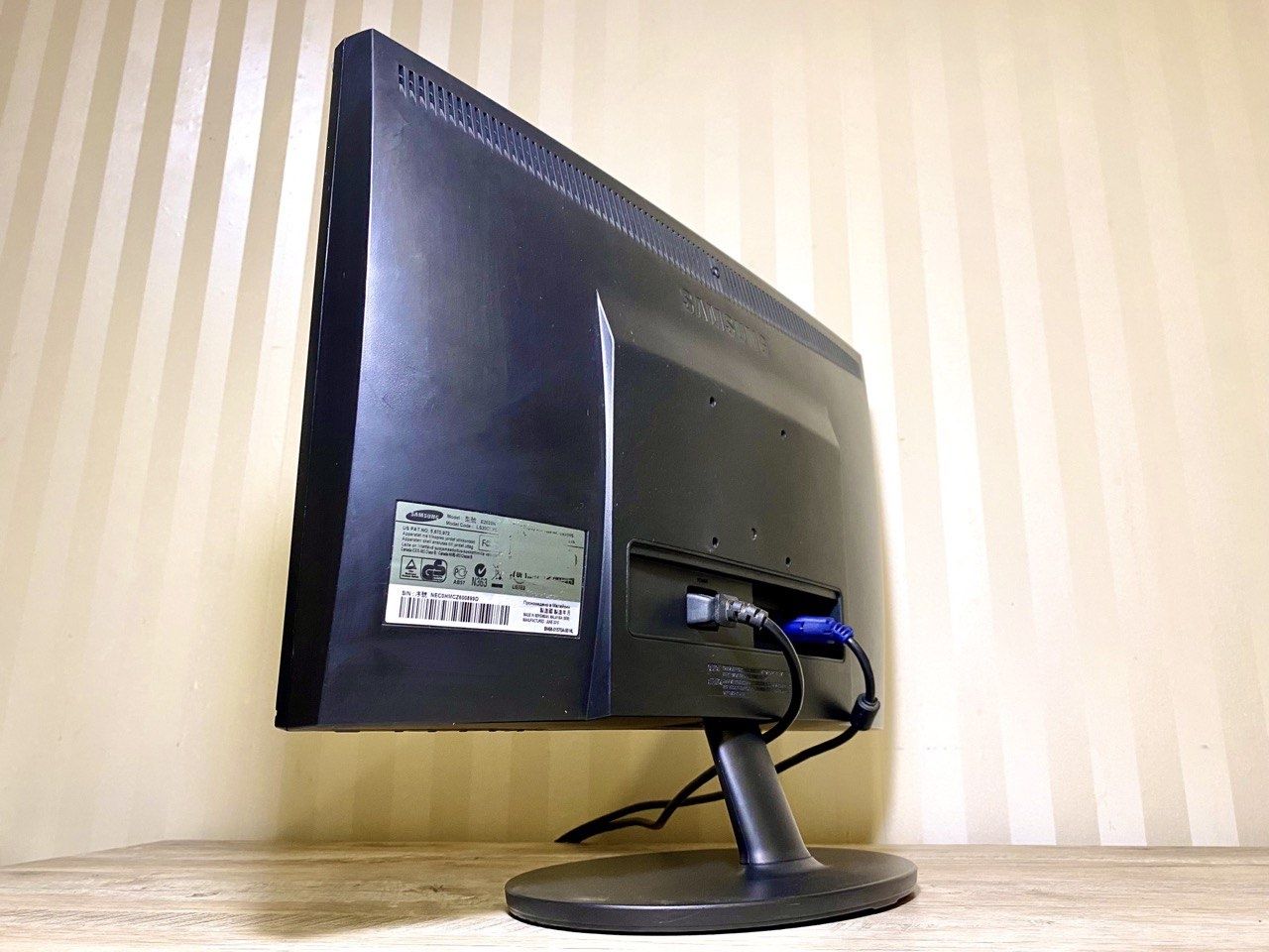 Монітор 20" Samsung SyncMaster E2020N (2шт.)