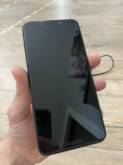 Telefon dotykowy Motorola One Vision