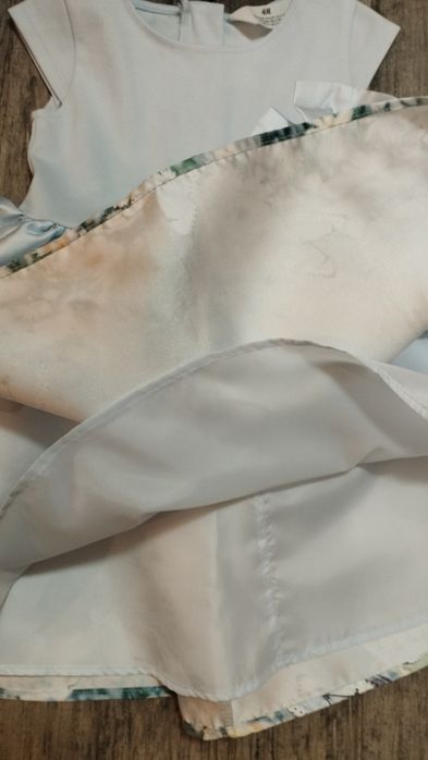 Дитяче святкове плаття від H&M для дівчинки на 3-4рочки