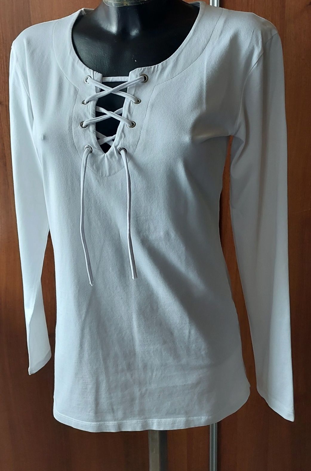 Białą damska bluzka M/L