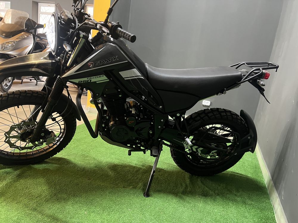 Мотоцикл Spark Sp250 D-3Tracker