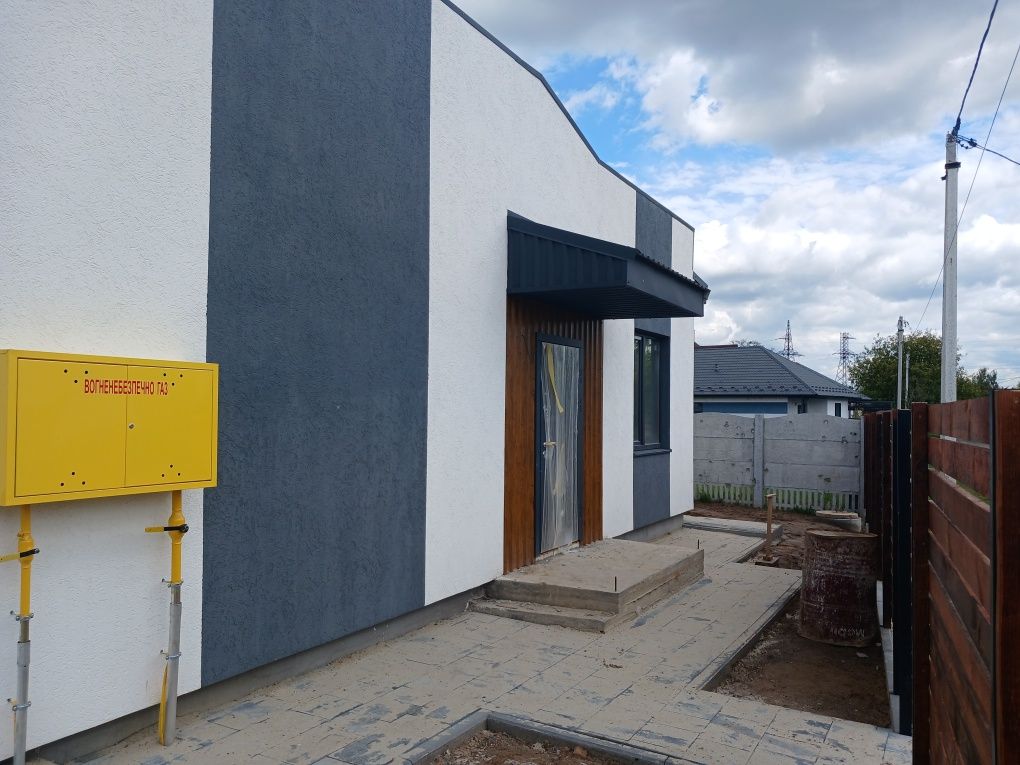 Комфортний 2к таун в Гостомелі, в комплектаціі під чистову. Газ