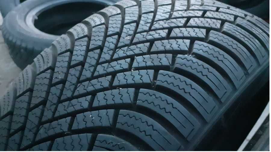 185/55/15--NEXEN--2023r--bieznik--8mm--opony--ZIMOWE