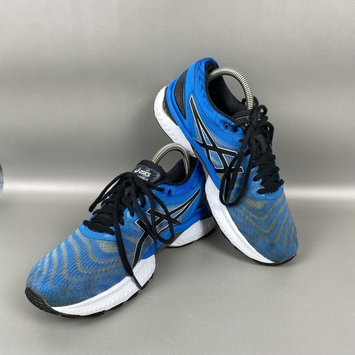 Кросівки для бігу Asics Gel Nimbus 22 [1011A680] Оригінал