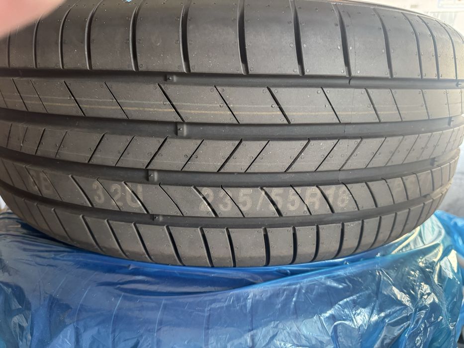 Nowe opony Kumho 235/55/18 letnie