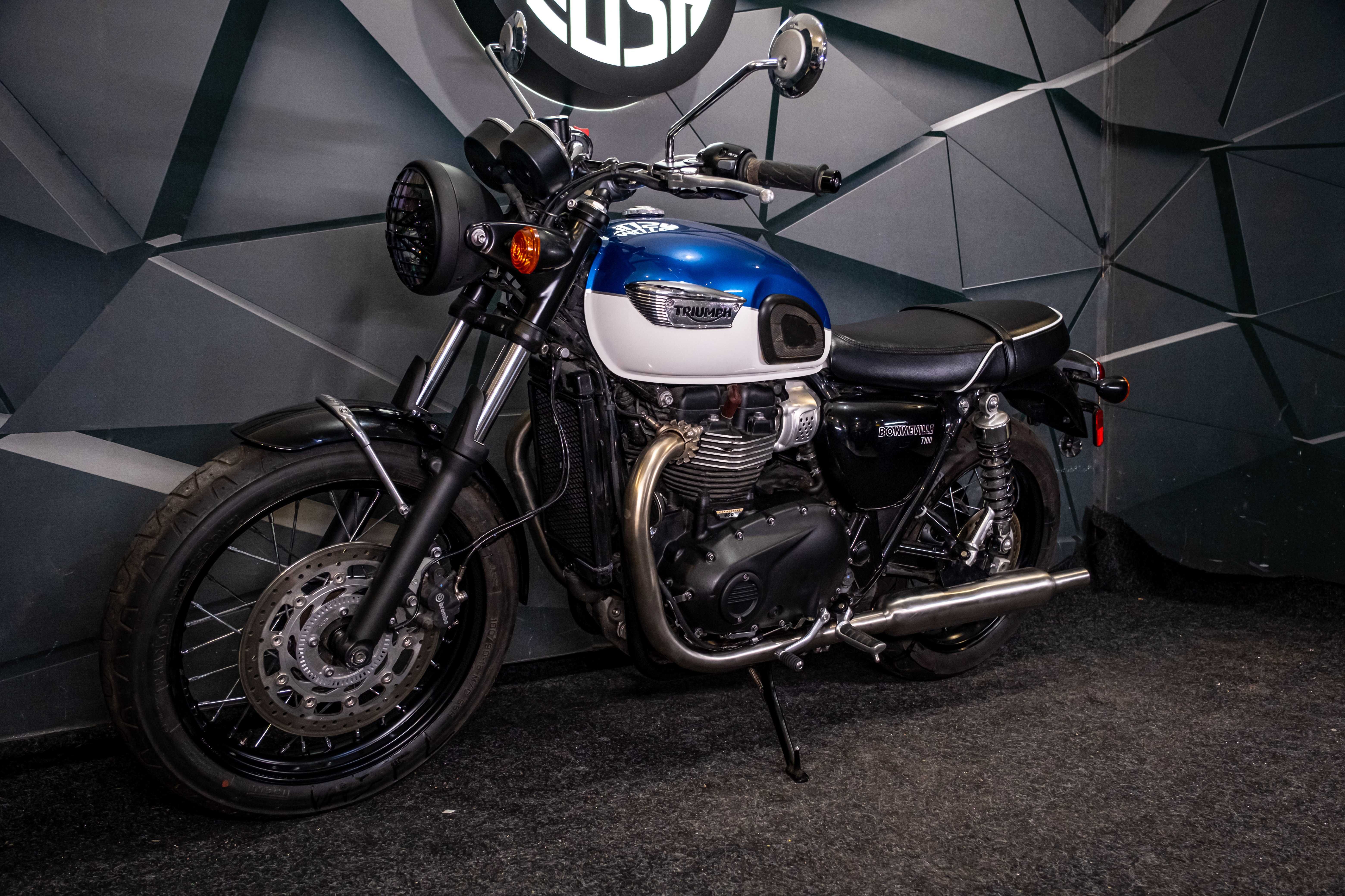 Triumph Bonneville T100