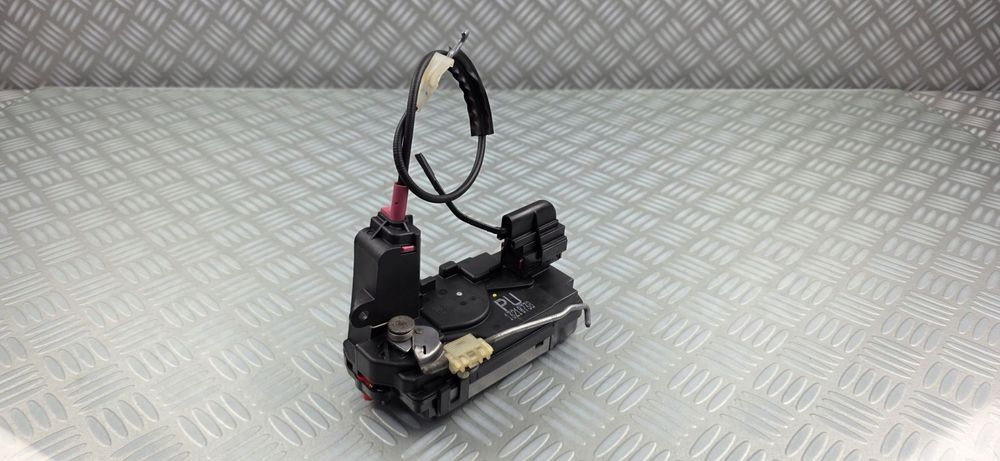 PU 13210738 zamek drzwi lewy tył OPEL ASTRA H III 3 ZAFIRA B II 2 4 piny