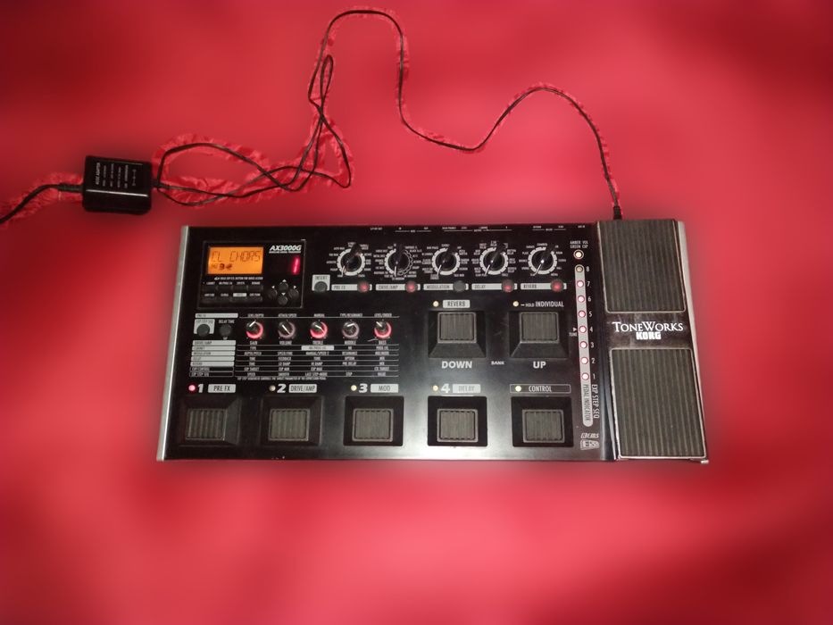 Korg ax3000g toneworks процесор гітарних ефектів педаль Boss