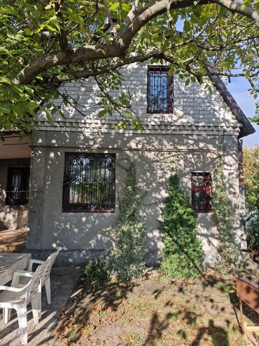 Продам 2-эт. дом 166 м² с гаражом и участком 10 соток, Березановка