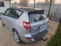 Sprzedam toyotę rav4