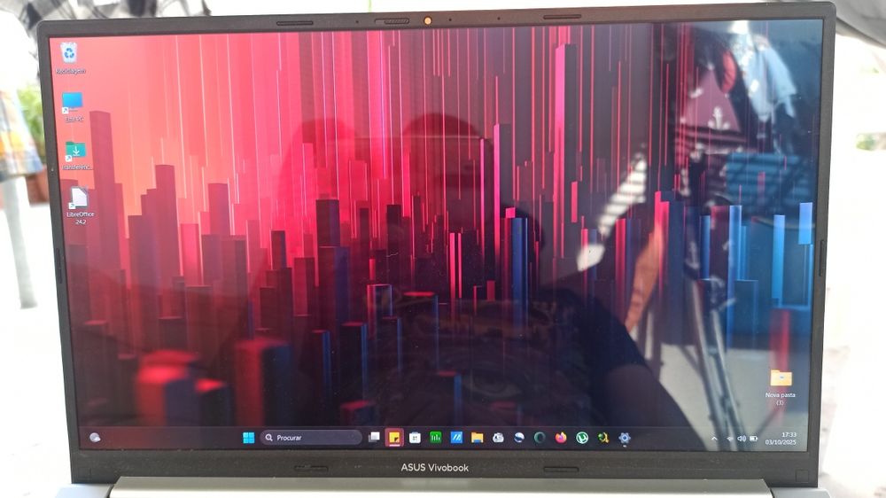 Portátil ASUS VivoBook F1505ZA (i7-12700H • OLED • 16GB)