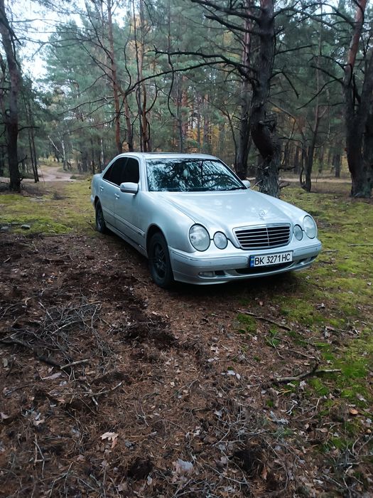 Продам мерседес 2.7 автомат