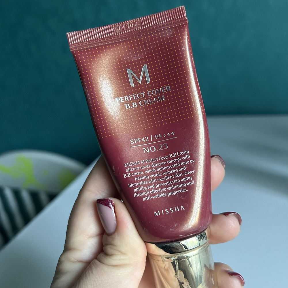 Тональна основа clarins bb крем Misha