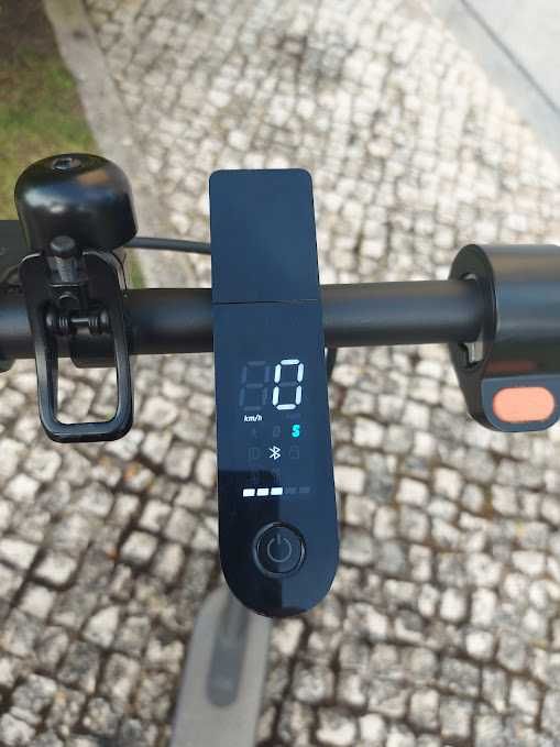 Trotinete Elétrica Xiaomi Essential