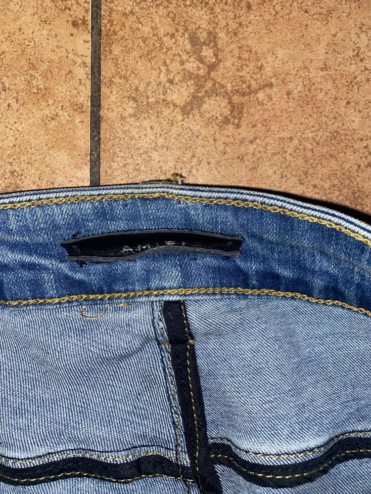 amiri slim fit jeans