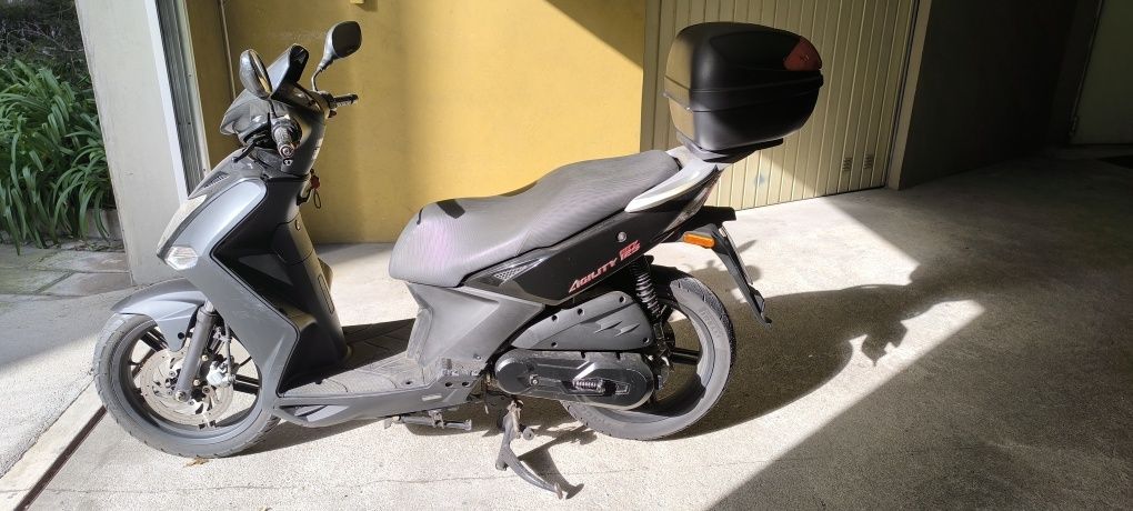 Vendo mota scooter