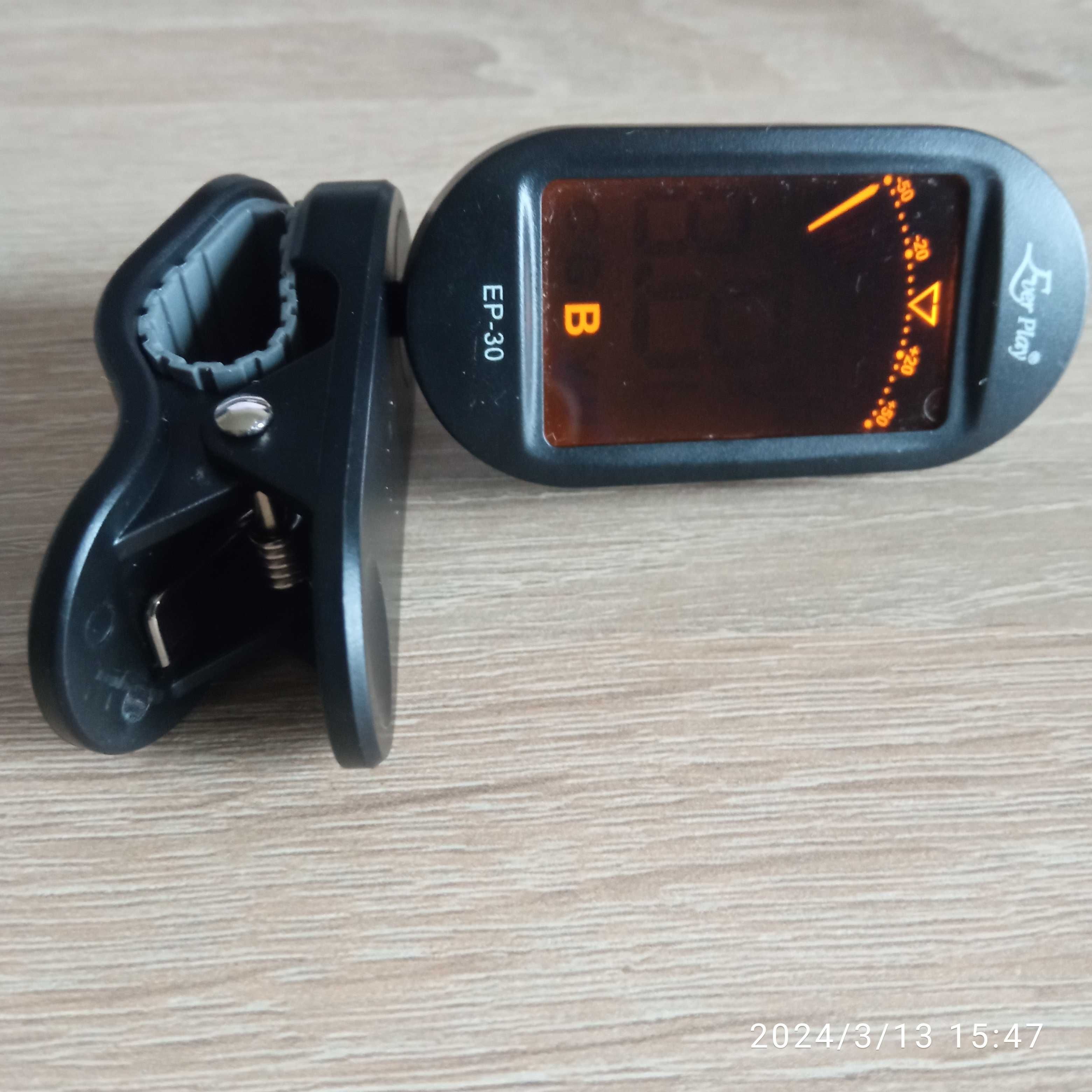 EVER PLAY EP-30  tuner chromatyczny na klips