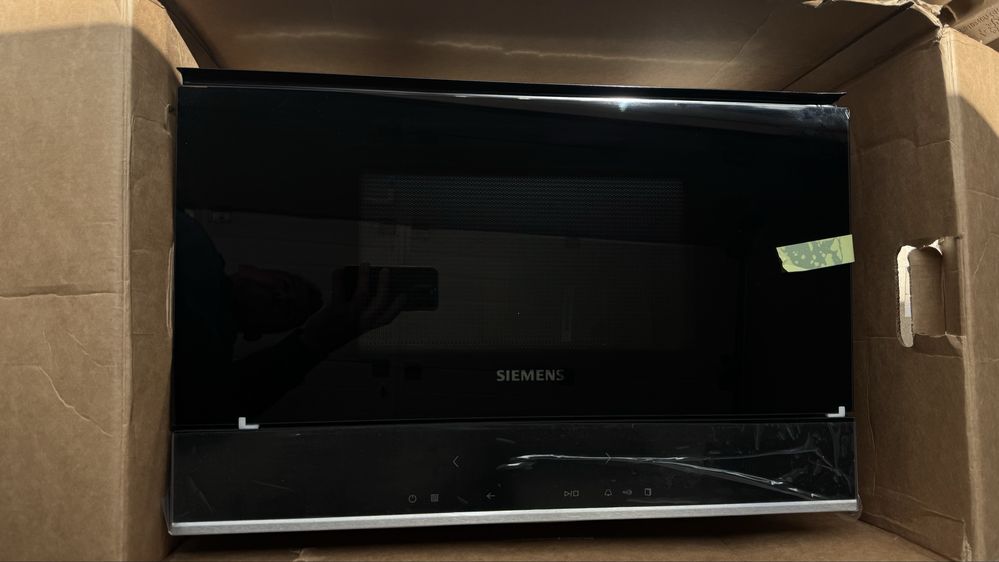 Micro-ondas Encastre SIEMENS BE732R1B1 (21 L - Sem Grill - Preto)