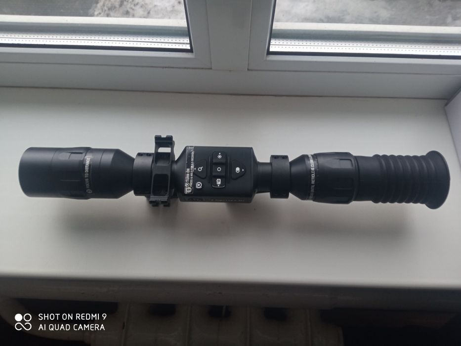 Продам приціл ATN 5-15