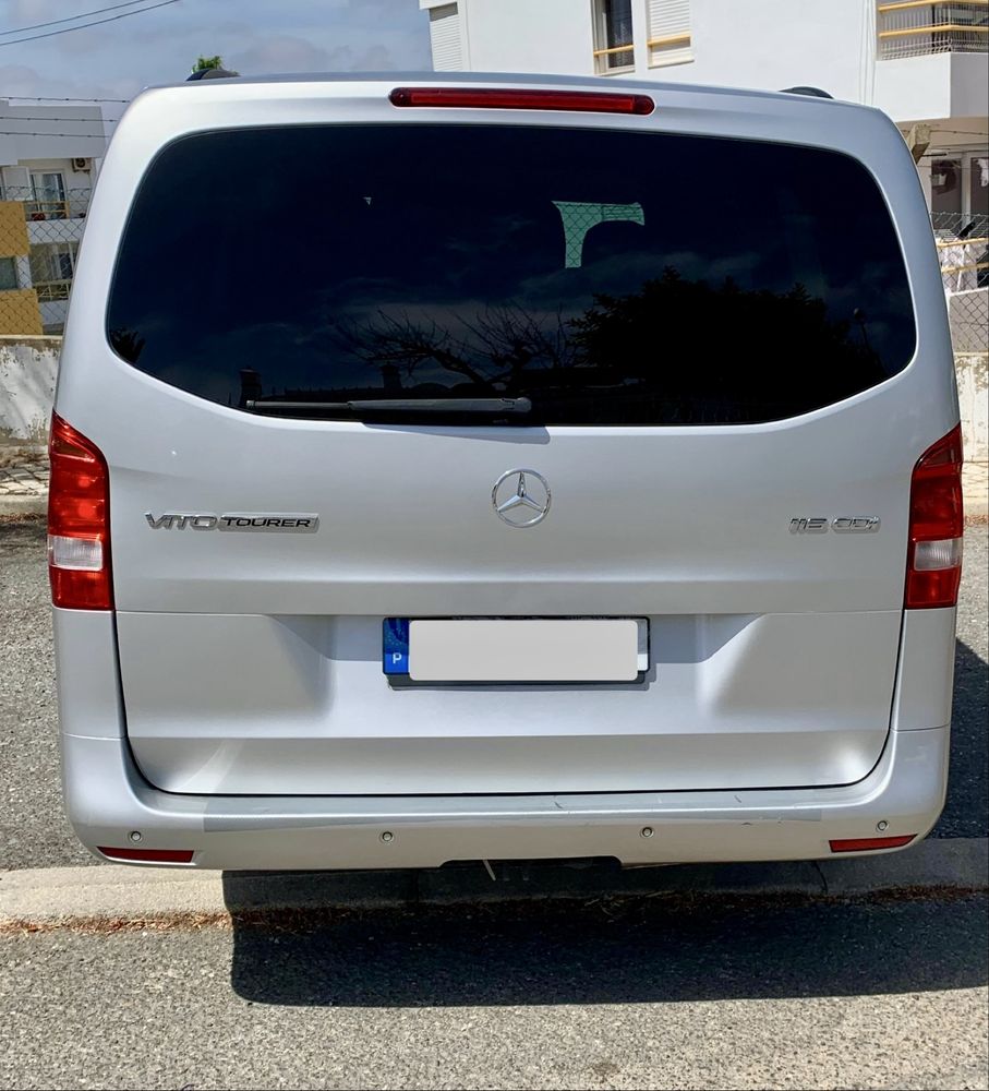 Carrinha Mercedes Vito Extra Longa 9 lugares