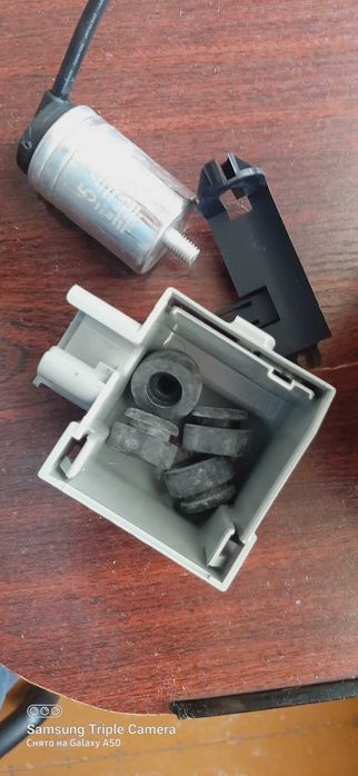 Компресор EMBRACO ERU2 80 HSP холодильника