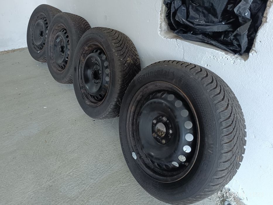 Opony zimowe 205/55 R16 stalowe felgi