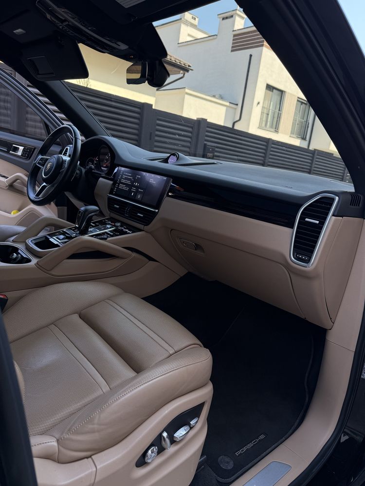 Porsche  cayenne matrix