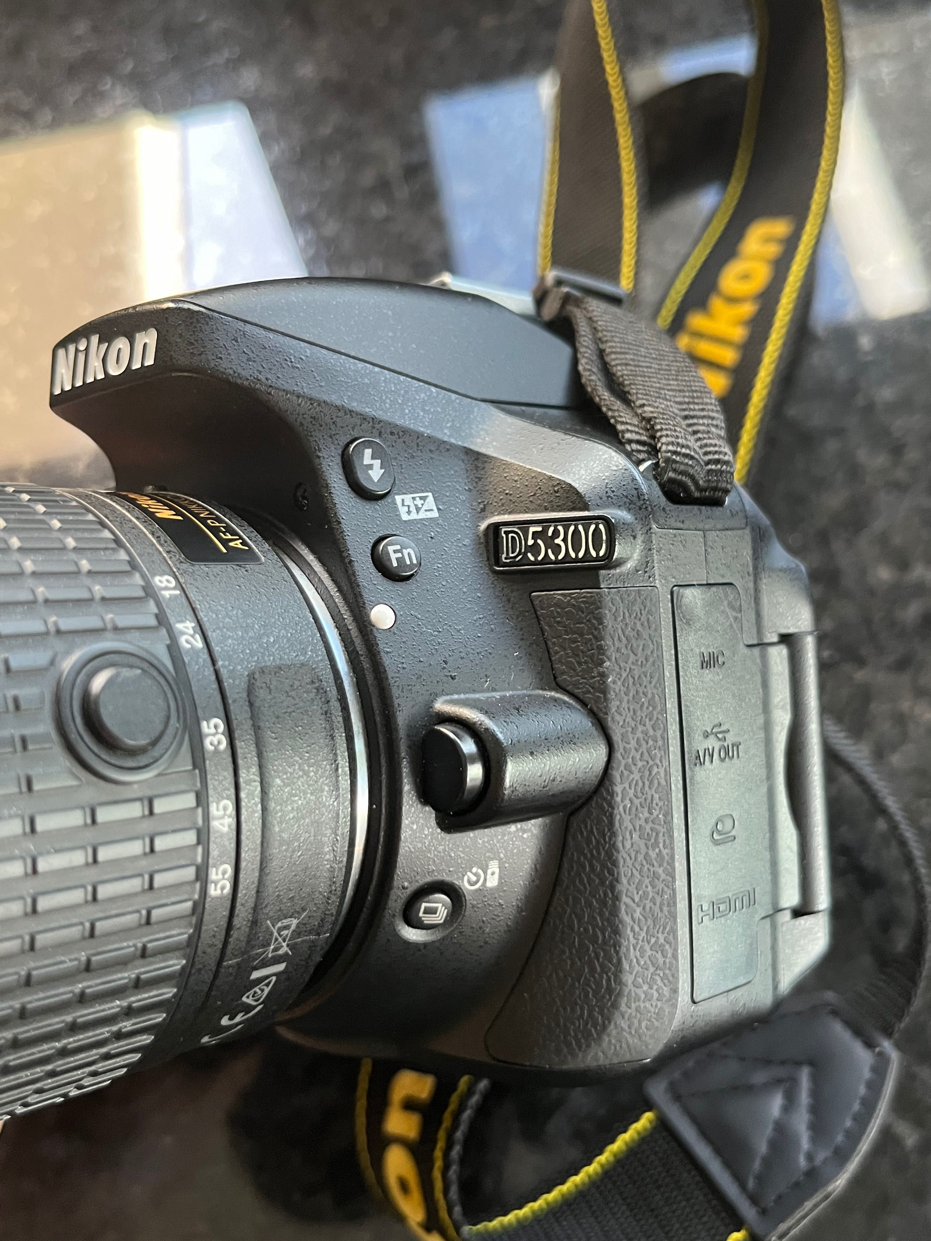 Máquina Fotográfica Nikon D5300