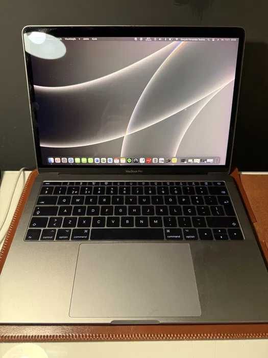 Macbook pro 2017 / 512 GB disco / 16 GB ram