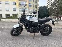 Yamaha XSR 700 de 2022.