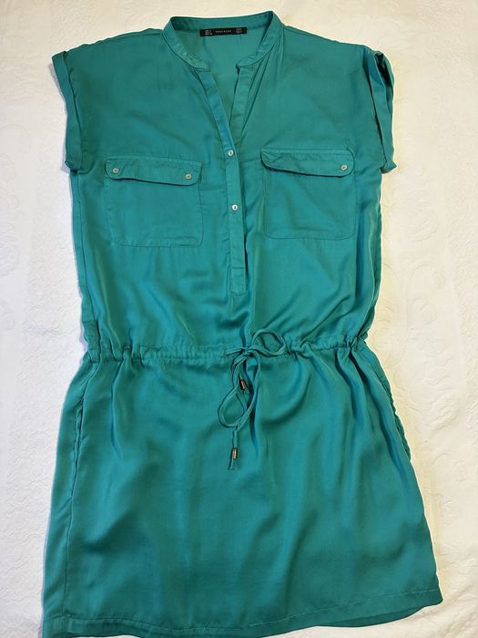 Vestido verde esmerslda Zara