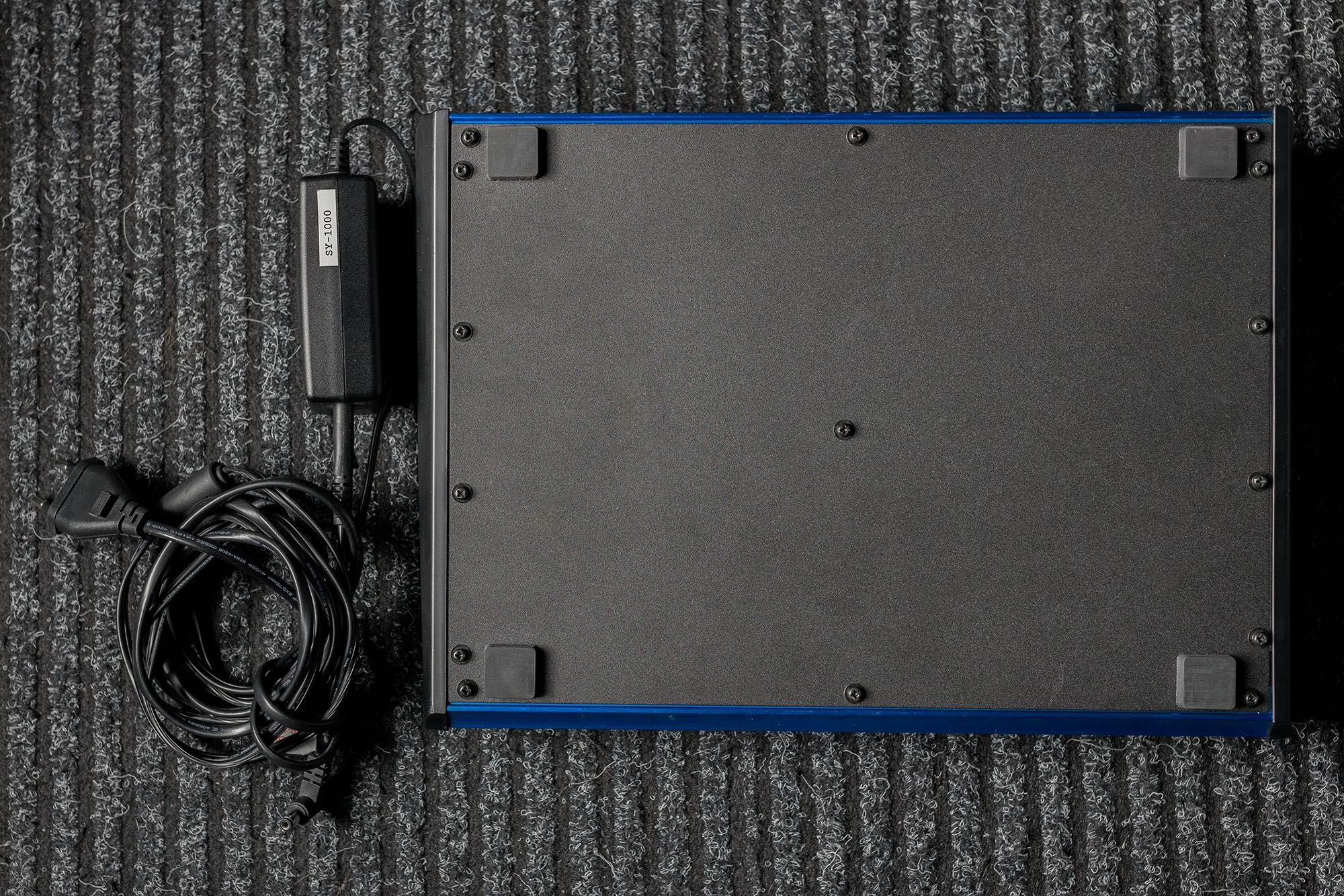 Syntezator gitarowy Boss SY 1000