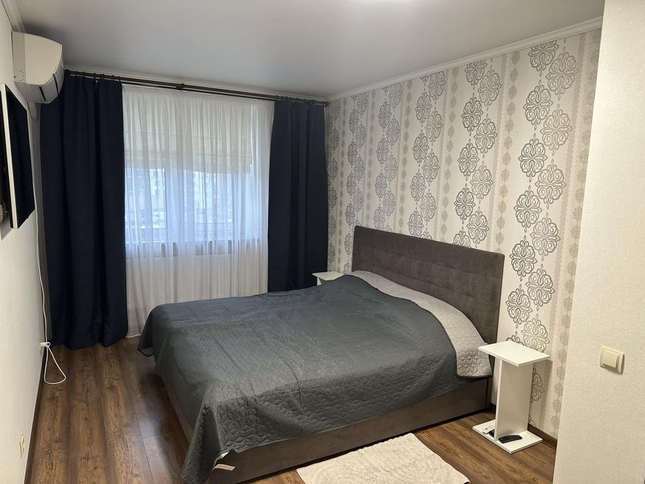 Вільна, Актуально, Центр, Оренда на будь-який терм для ЗСУ або сім'ї .