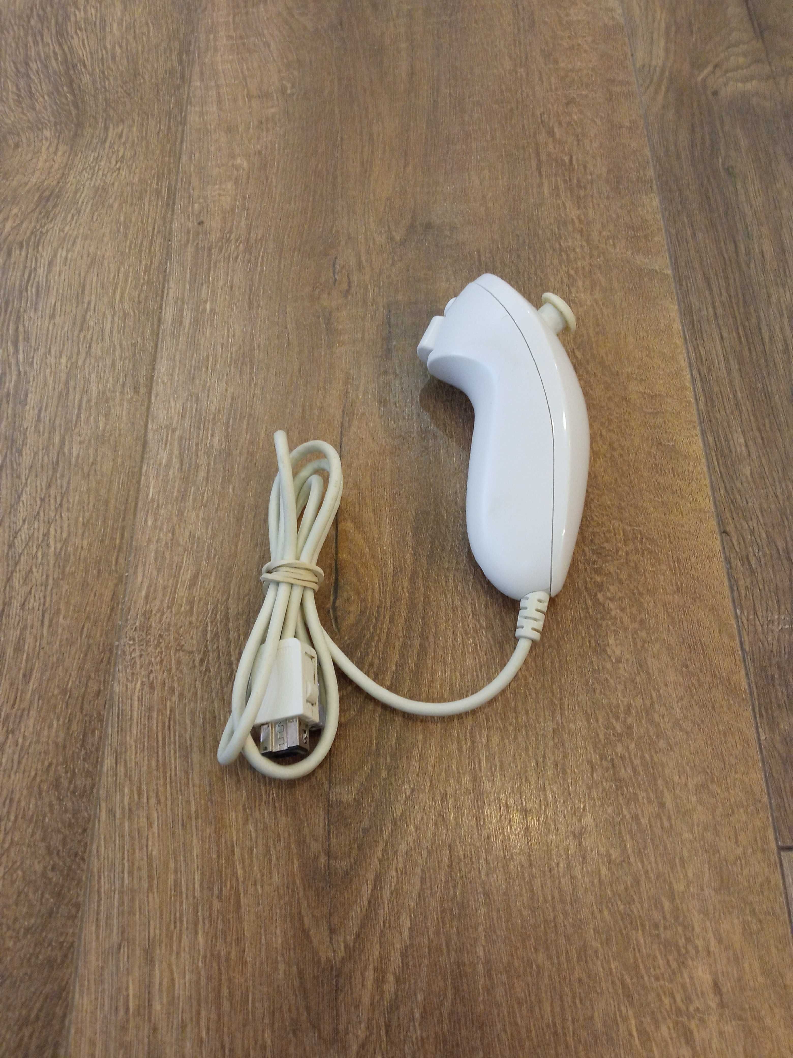 Wii Remote z Motion Plus (biały)