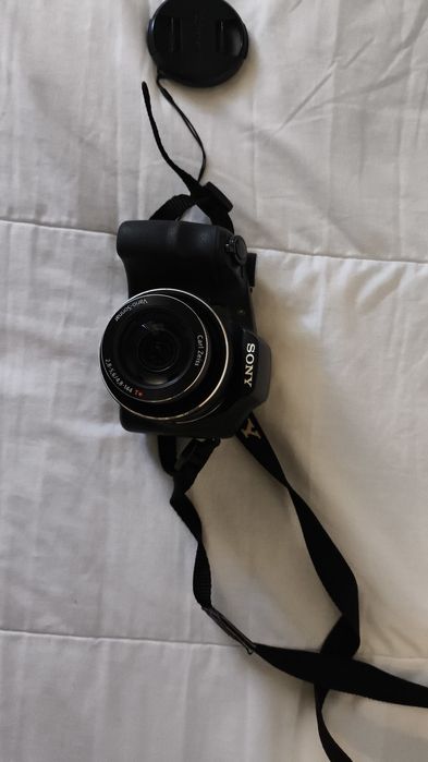 Sony Cyber-shot DSC-HX200V