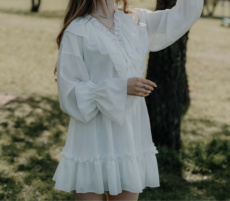 Продам білу сукню