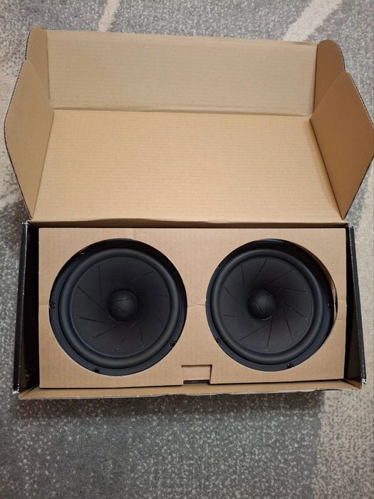 Głośniki Scan Speak Revelator 18W/8531G00 STAN IDEALNY