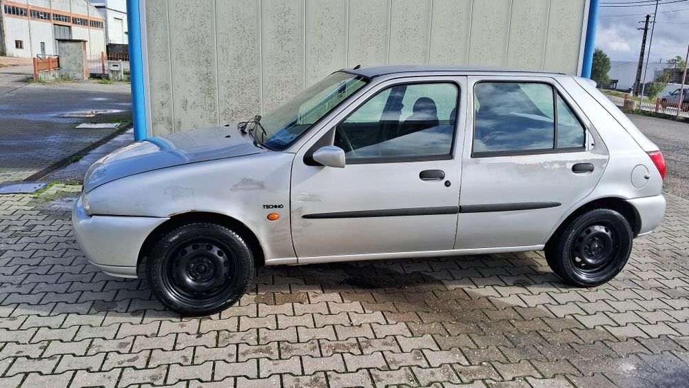 Ford Fiesta zetec 1998