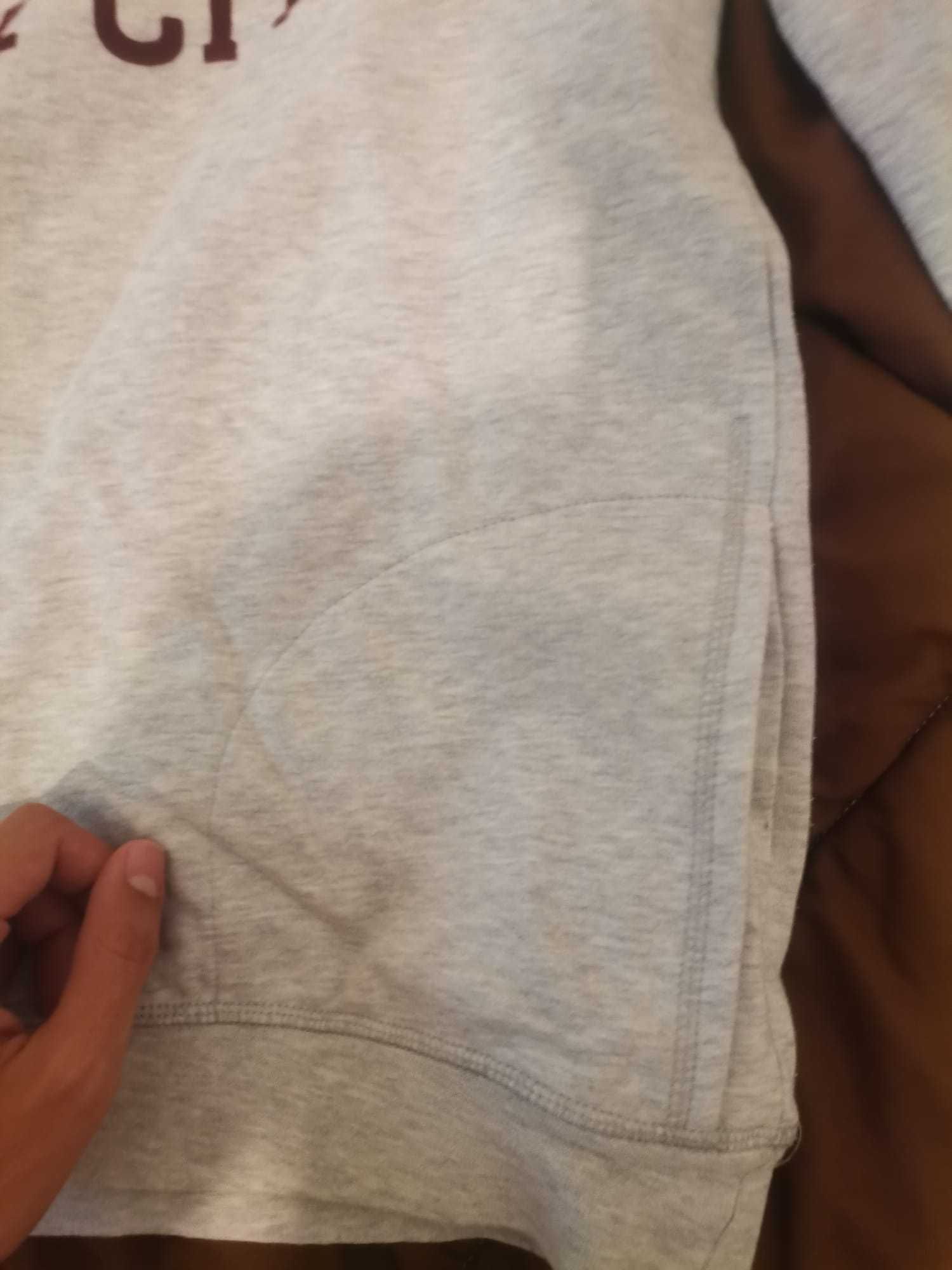 sweat pull and bear