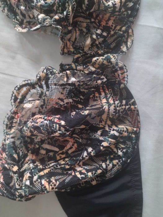 SANS COMPLEXE-śliczny biustonosz  85E