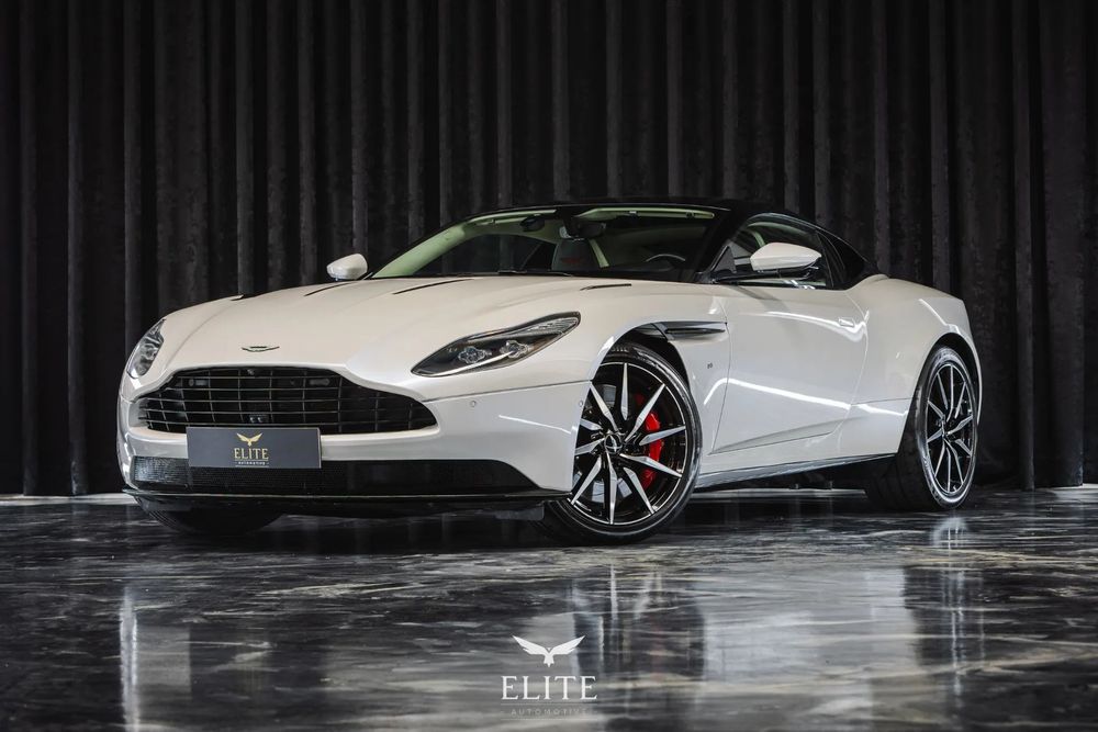 Aston Martin DB11 Coupé V12 Launch Edition